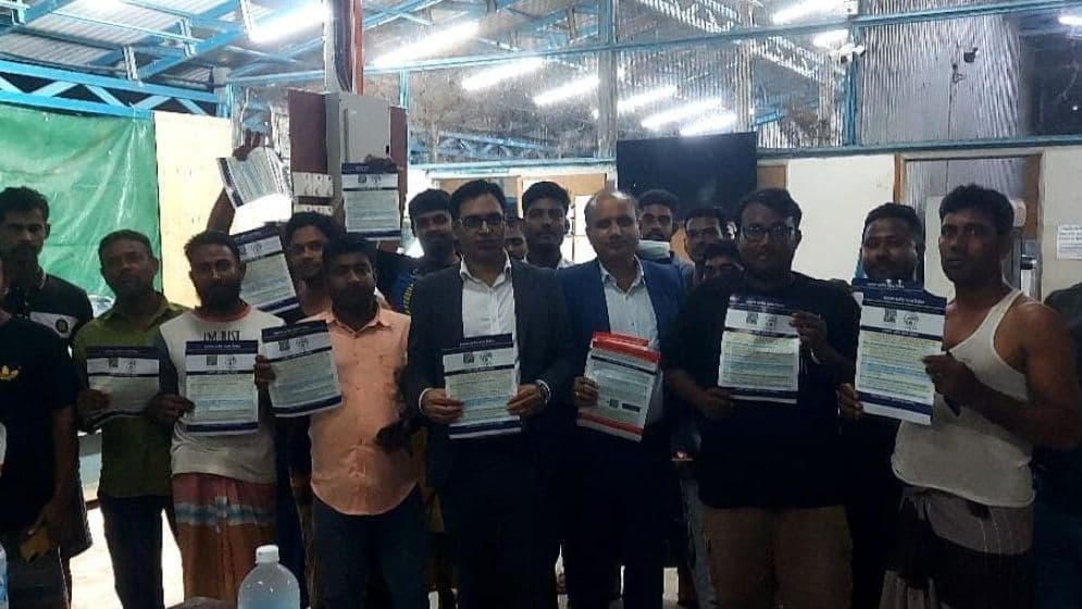 মালয়েশিয়ায় পোস্টাল ভোটে নিবন্ধন করলেন ৩৫ হাজার প্রবাসীImage