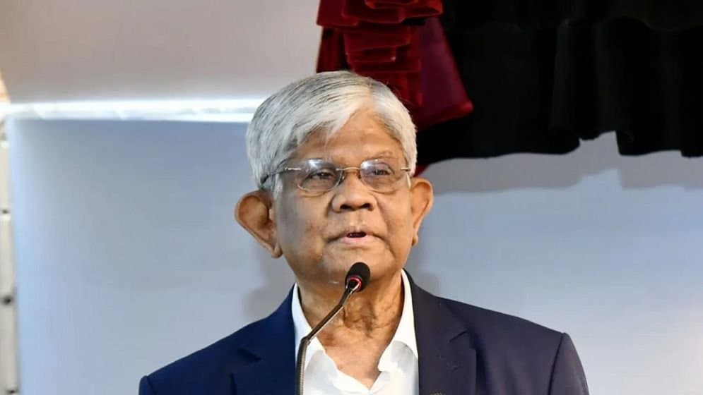 ভারতের সঙ্গে রাজনৈতিক টানাপোড়েনের প্রভাব বাণিজ্যে পড়বে না: অর্থ উপদেষ্টাImage