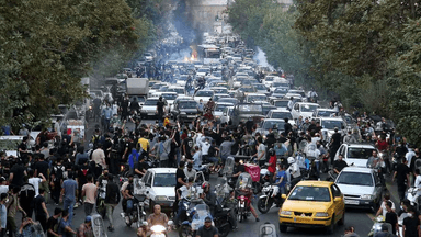 ইরানজুড়ে পরিস্থিতি আরও উত্তপ্ত, নিহত ২৪০০-এর বেশি image