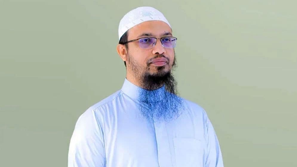 ডিভোর্সি নারীদের বিয়ে নিয়ে যা বললেন শায়খ আহমাদুল্লাহ