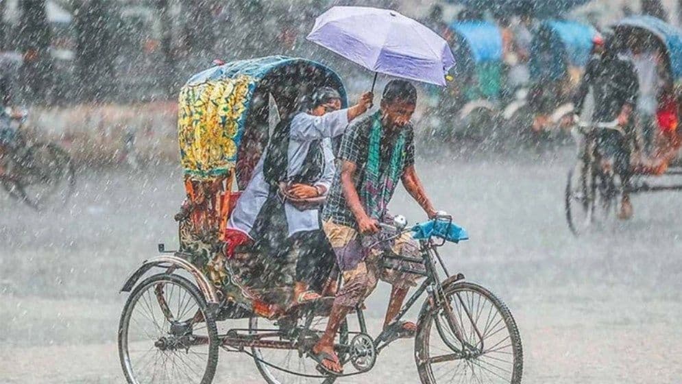 রাজধানীতে স্বস্তির বৃষ্টি image