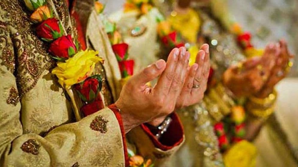 বাসর রাতের দুই রাকাত নামাজ: সুন্নত, মুস্তাহাব নাকি বিদআত?