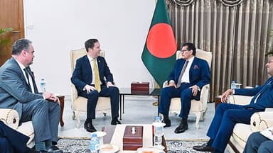 পররাষ্ট্রমন্ত্রীর সঙ্গে ট্রাম্পের বিশেষ দূতের বৈঠক, কী আলোচনা হলো image