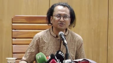 সাইবার বুলিং শক্ত হাতে দমনে সরকার বদ্ধপরিকর: তথ্য উপদেষ্টা image