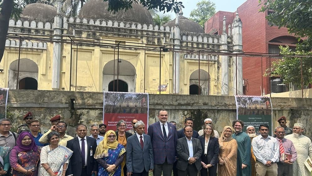 ঢাবির মুসা খান মসজিদ সংস্কারে অনুদান দিচ্ছে যুক্তরাষ্ট্রImage