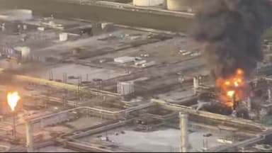 এবার মার্কিন তেল শোধনাগারে ভয়াবহ বিস্ফোরণ image