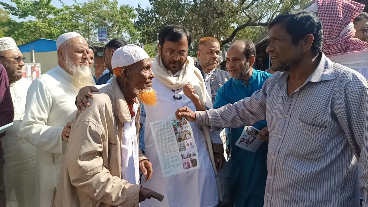 খালেদা জিয়ার সুস্থতা কামনায় এবি পার্টির চেয়ারম্যানের দোয়া