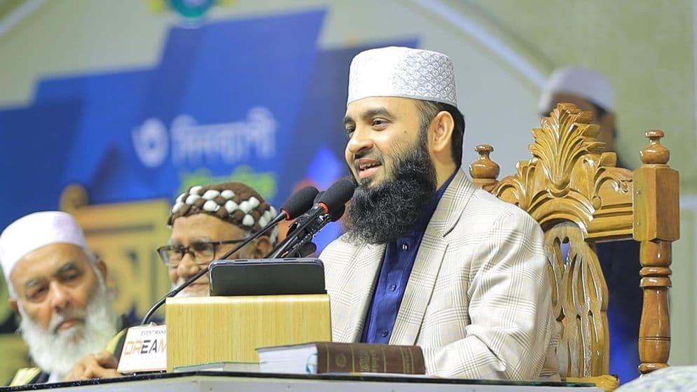 তারুণ্যের প্রথম ভোট, ন্যায় ও ইনসাফের পক্ষে হোক: আজহারী image