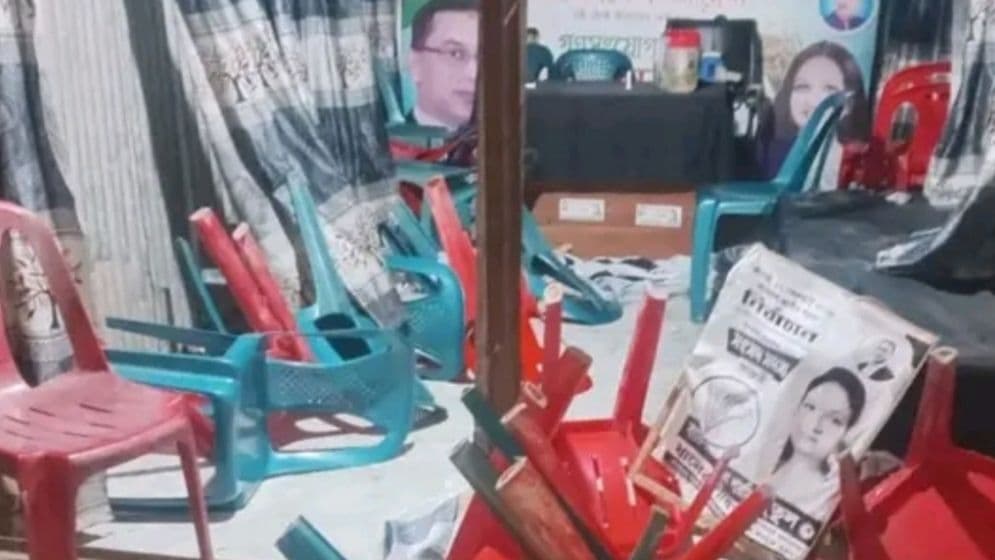 বিএনপি ও বিদ্রোহী প্রার্থীর সমর্থকদের মধ্যে সংঘর্ষ, আহত ১৬