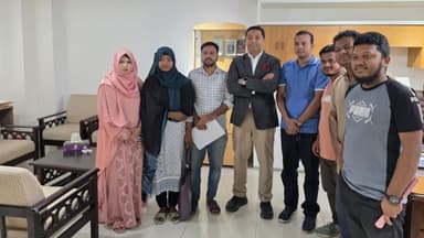 প্রাথমিক শিক্ষক নিয়োগ প্রক্রিয়া চলমান  আন্দোলনকারীদের ঘরে ফেরার আহ্বান প্রতিমন্ত্রীর image