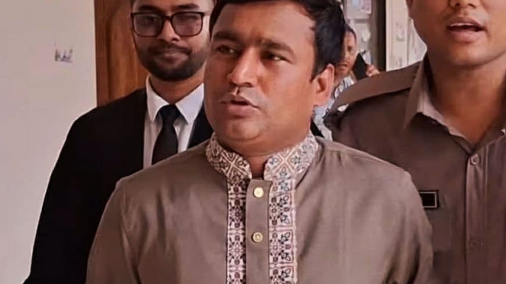 নিষিদ্ধ ছাত্রলীগের প্রচার সম্পাদক গ্রেফতার image