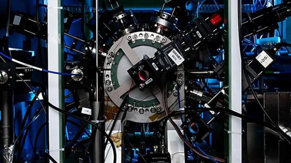 প্রায় ত্রুটিহীন ঘড়ি উদ্ভাবন করেছেন চীনা বিজ্ঞানীরা