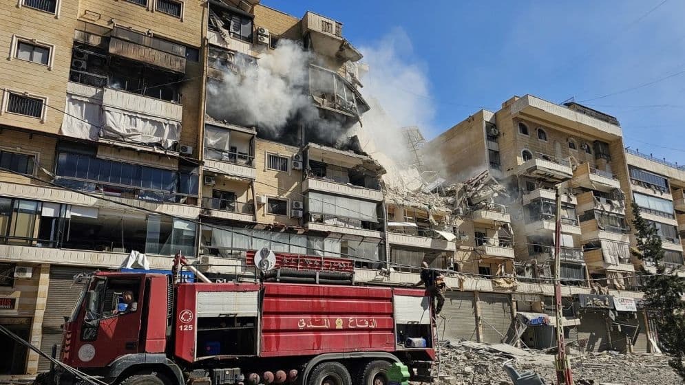 লারিজানি হত্যার প্রতিশোধে ইসরাইলে ক্লাস্টার বোমা হামলা ইরানের image