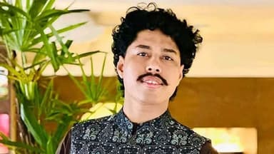 নতুন আতঙ্ক কে এই ডেভিড ইমন image