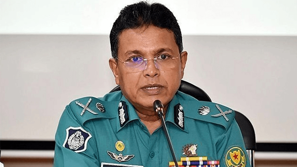 সাবেক ডিএমপি কমিশনার হাবিবুরের দেশত্যাগে নিষেধাজ্ঞা