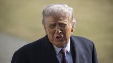 নিজেদের সরকার দখলে নিতে ইরানিদের প্রতি আহ্বান ট্রাম্পের image