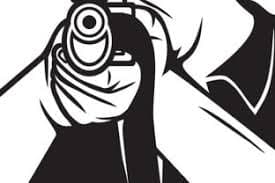 সায়েদাবাদে মাদক কারবারিদের গুলিতে নারকোটিক্স কর্মকর্তা গুরুতর আহত