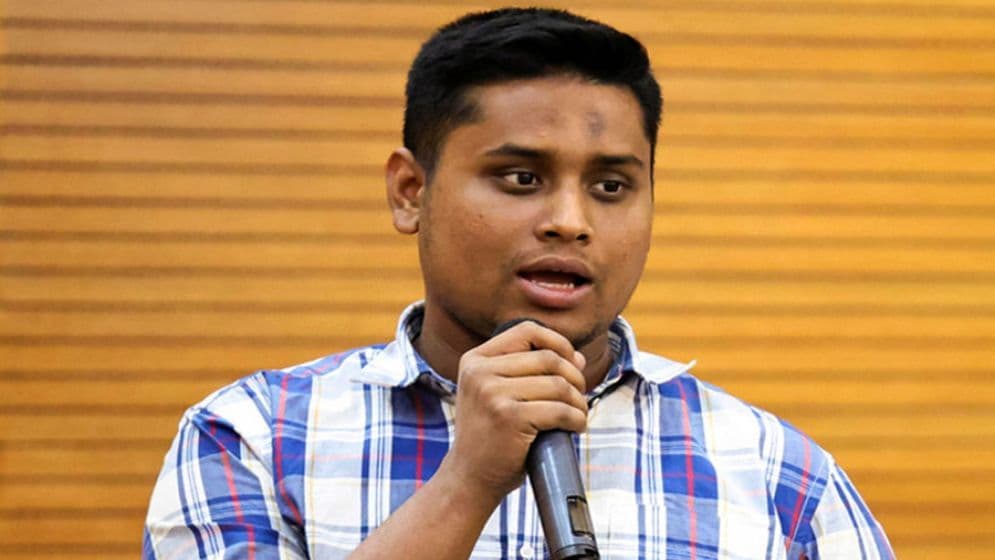 চাঁদা নিতে আসলে খুঁটির সঙ্গে বেঁধে রাখবেন: হাসনাত আবদুল্লাহ image