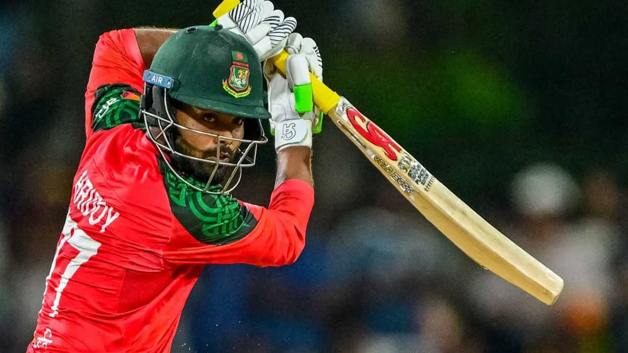 ম্যাচ হারের পর একটা জুটির আক্ষেপ তাওহীদ হৃদয়ের image