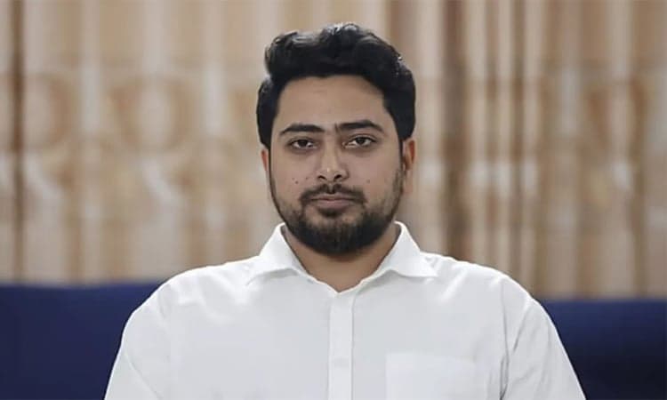 গণভোটের আগে তত্ত্বাবধায়ক সরকারের সুযোগ নেই: নাহিদ ইসলামImage
