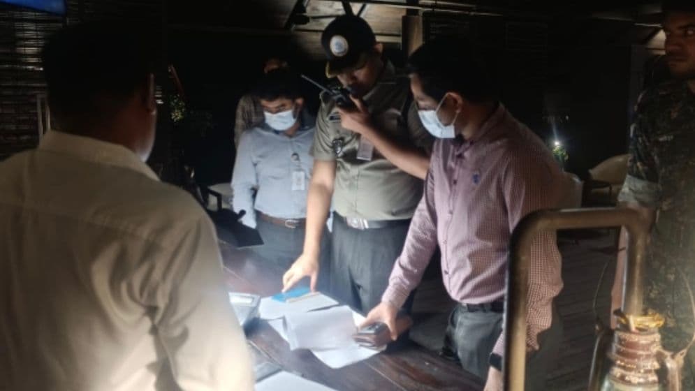 গাজীপুরে ভাওয়াল রিসোর্টে অভিযান, বিপুল মাদকসহ আটক ৬Image