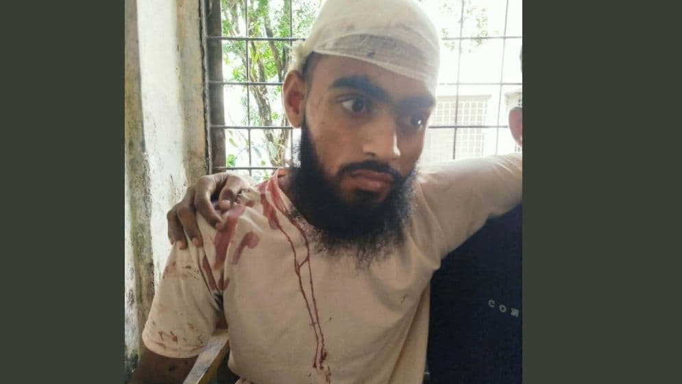 নরসিংদীতে মাদকের বিরুদ্ধে প্রতিবাদ করায় ইমামকে কুপিয়ে জখম