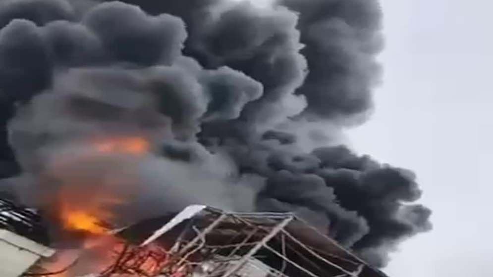 ইরানের হামলায় দাউ দাউ করে জ্বলছে ইসরাইলি শিল্পাঞ্চল