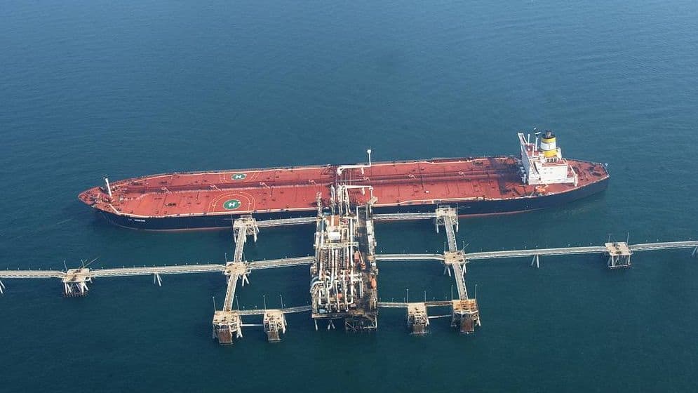 সব তেল বন্দরের কার্যক্রম বন্ধ করল ইরাক