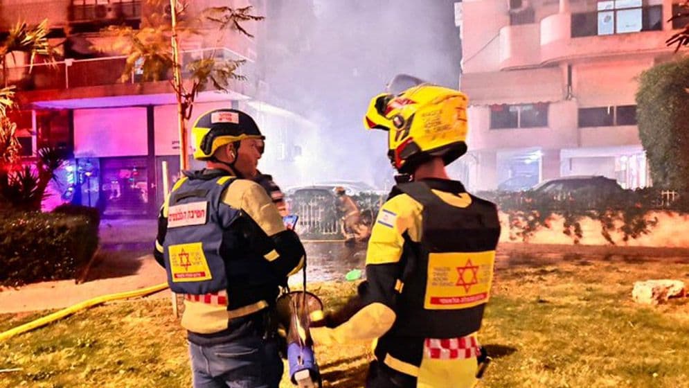 ইসরাইলের বিভিন্ন শহরে ইরানের হামলা