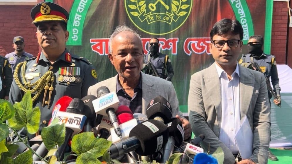 ‘নির্বাচনে অনিয়ম করে কেউ পার পাবে না’Image