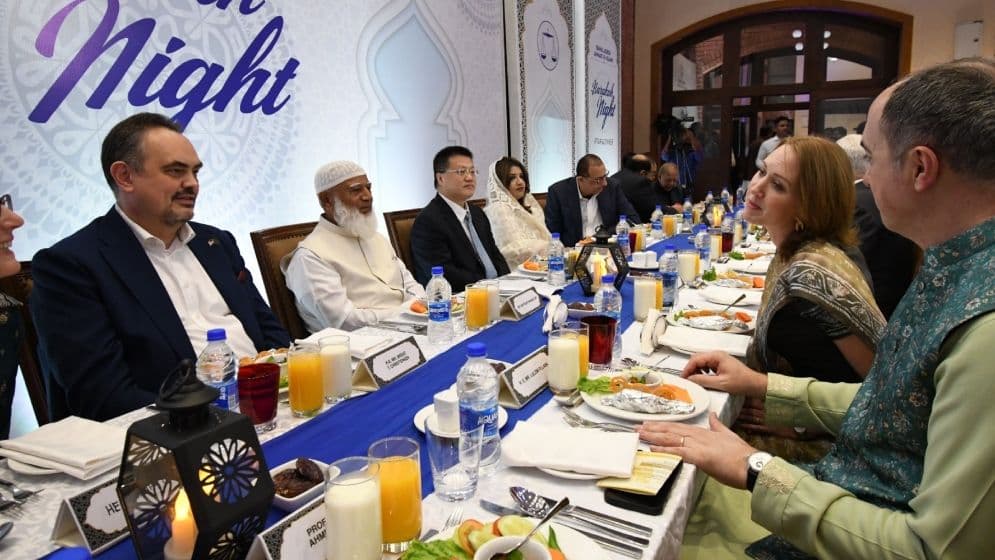 কূটনীতিকদের সম্মানে জামায়াতের ইফতার মাহফিল image