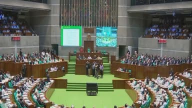 ৪ দিনের মুলতবির পর সংসদ অধিবেশন শুরু image