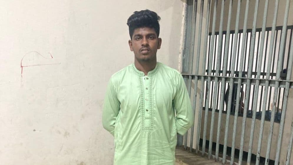 আদাবরে শ্রমিকদের ওপর হামলা, কিশোর গ্যাং লিডার গ্রেফতার