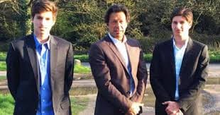 আদালতের নির্দেশে ছেলেদের সঙ্গে কথা বললেন ইমরান খান, দ্রুত চিকিৎসার দাবি পরিবারেরImage