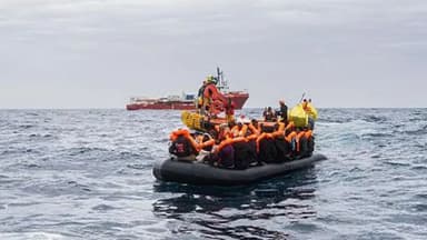 লিবিয়ায় অভিবাসীবাহী নৌকা ডুবে ৫৩ জনের প্রাণহানি image