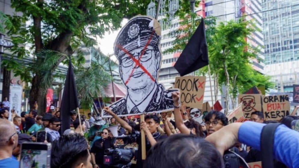 মালয়েশিয়ার দুর্নীতি দমন কমিশন প্রধানের পদত্যাগের দবিতে বিক্ষোভImage