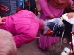 দুধে পানি মেশানোয় সেই দুধ ঢালা হলো বিক্রেতাদের মাথায়