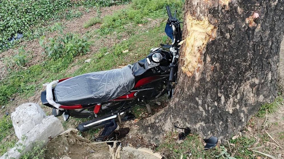 ঈদের আনন্দে ঘুরতে গিয়ে লাশ হলেন ২ বন্ধু