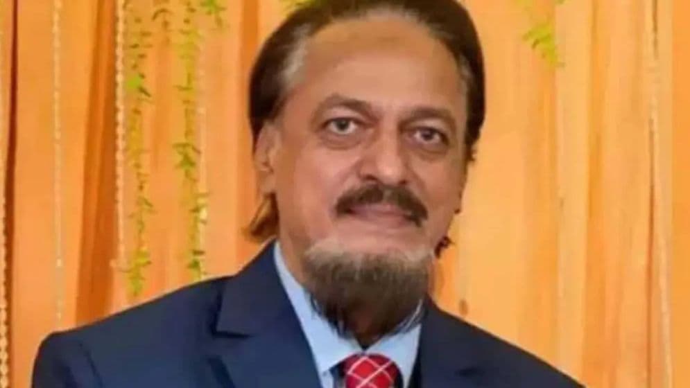 আন্তর্জাতিক অপরাধ ট্রাইব্যুনাল চেয়ারম্যানের ফেসবুক-হোয়াটসঅ্যাপ উদ্ধার