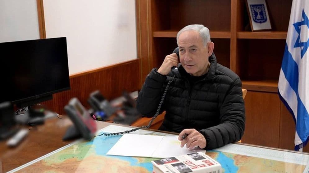 নেতানিয়াহুর কার্যালয় ও বিমানবাহিনী সদর দফতরে ক্ষেপণাস্ত্র হামলা image