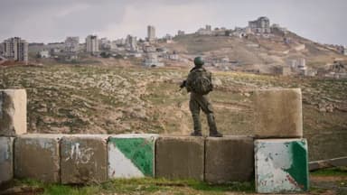 ফিলিস্তিনিদের ভিটেমাটি কেড়ে নেওয়ার নতুন ছক ইসরাইলের image