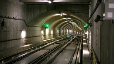 ‘চিকেনস নেক’ করিডরে হঠাৎ পাতাল রেল তৈরির পরিকল্পনা ভারতের image