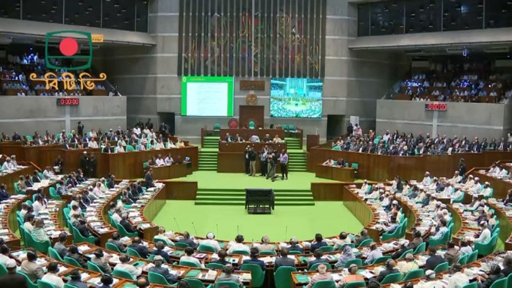 খামেনির মৃত্যুতে সংসদে শোকপ্রস্তাবImage