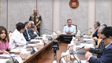 প্রধানমন্ত্রীর সভাপতিত্বে ‘জ্বালানি পরিস্থিতি’ নিয়ে বিশেষ সভা image