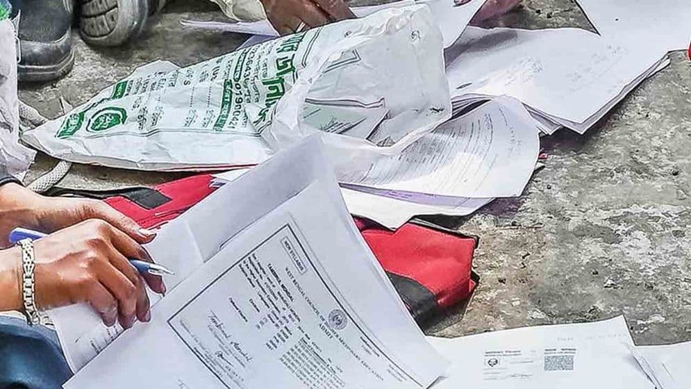 ৩৮৯ জন ভোটারের বাবা একজন!