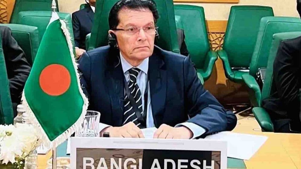 সৌদি থেকে ফিরে যে বার্তা দিলেন পররাষ্ট্রমন্ত্রী