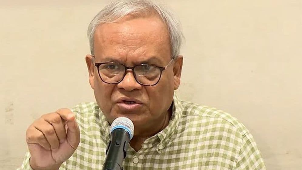 জনগণের দাবিতে বেড়েছে জ্বালানি তেলের দাম: রিজভী