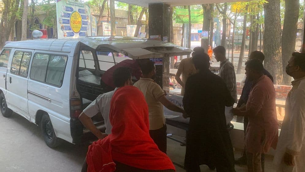 সাবেক নিষিদ্ধ ছাত্রলীগ নেতার স্ত্রীর ঝুলন্ত লাশ উদ্ধার