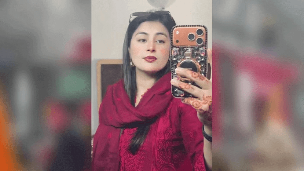 টিকটক ইনফ্লুয়েন্সার স্ত্রীকে গুলি করে স্বামীর আত্মহত্যা