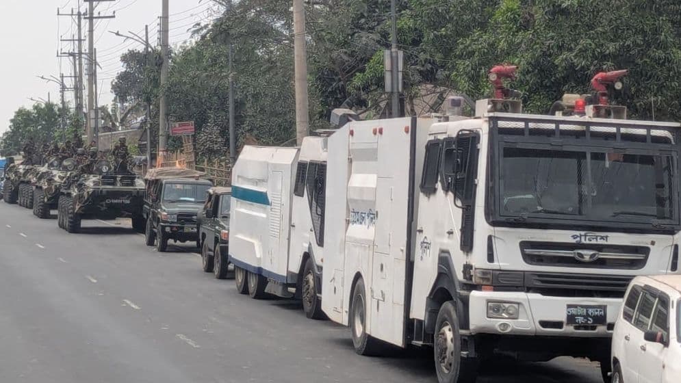 জঙ্গল ছলিমপুরে অভিযান ঠেকাতে ভেঙে ফেলা হয়েছে কালভার্টImage